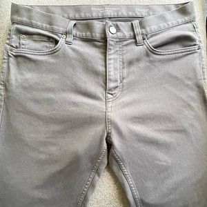 Banana Republic Slim Fit Traveler Pant, Light Gray